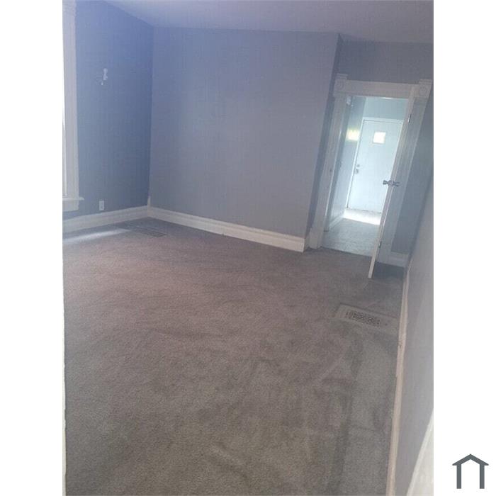 83 N 22nd St