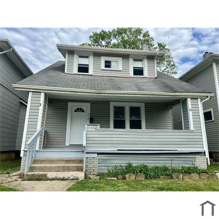 212 S Richardson Ave