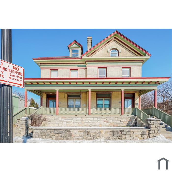 804 E Main St