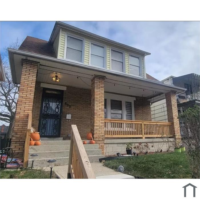 890 Linwood Ave