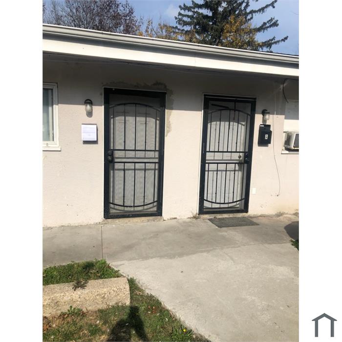 2241 Hiawatha Park Dr