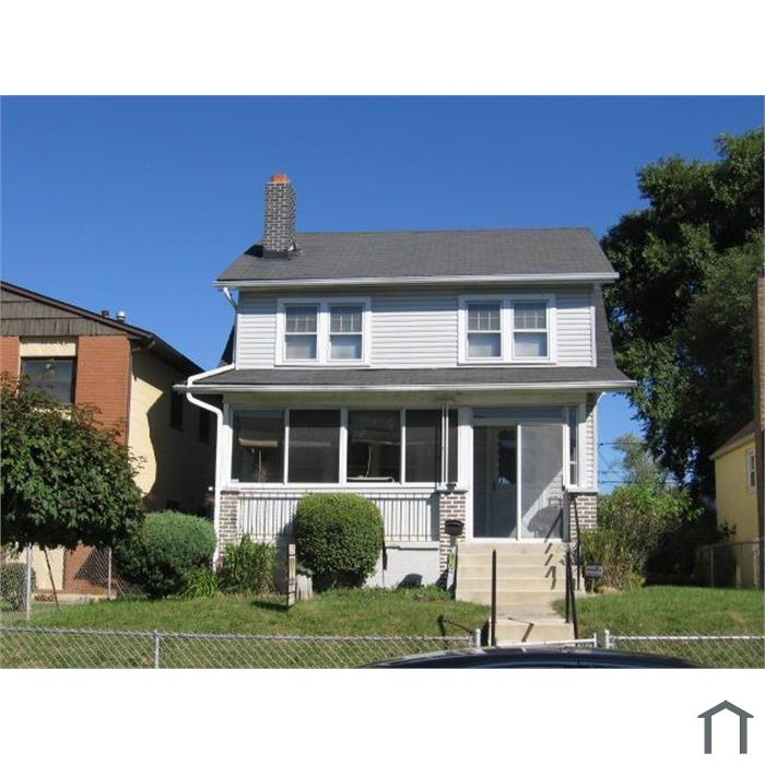 994 E 14th Ave