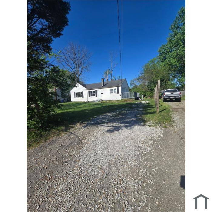 1665 Elaine Rd