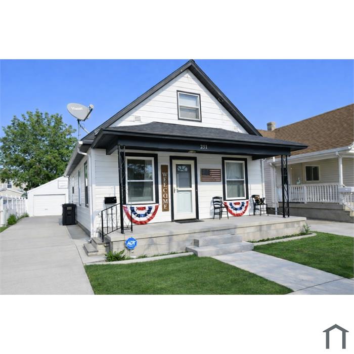 231 Elgin Ave