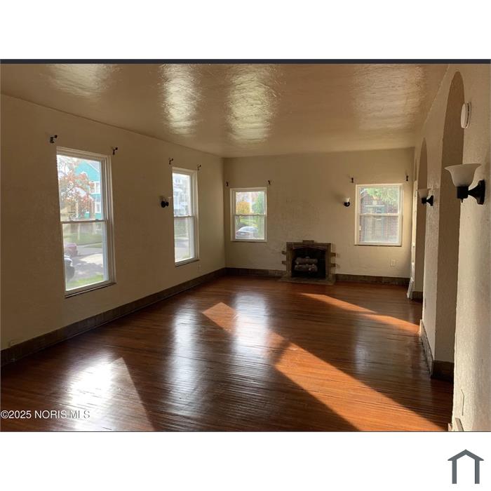 1427 Potomac Dr 