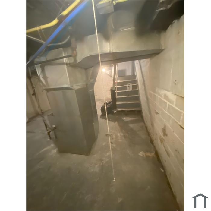 31 W Oakland St