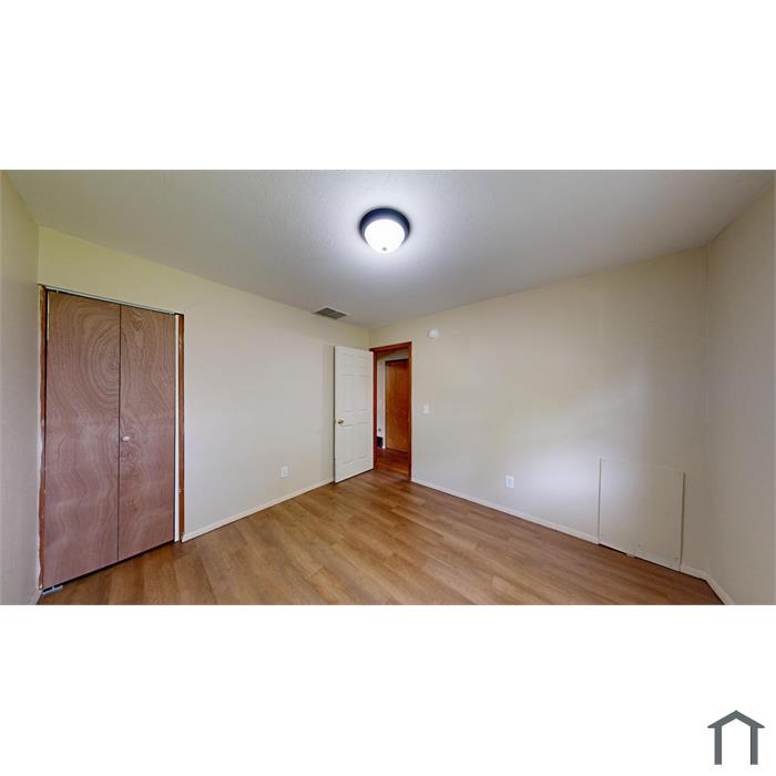 1932 Airline Ave