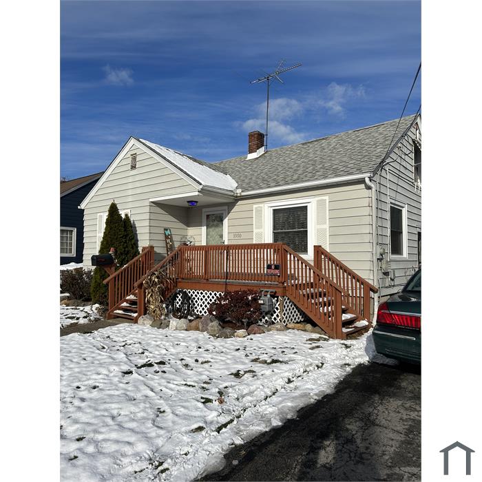 1050 Bell Ct