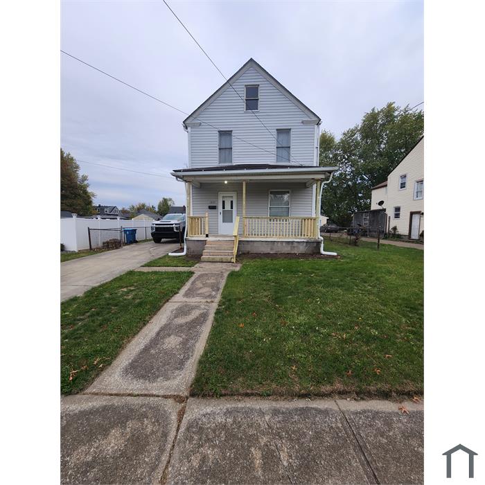1425 W 22nd St