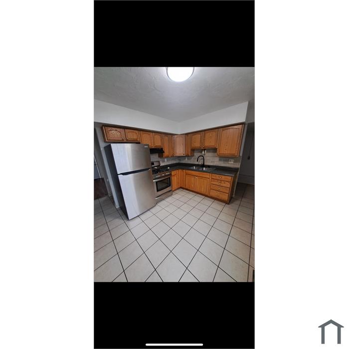 1973 E 42nd St