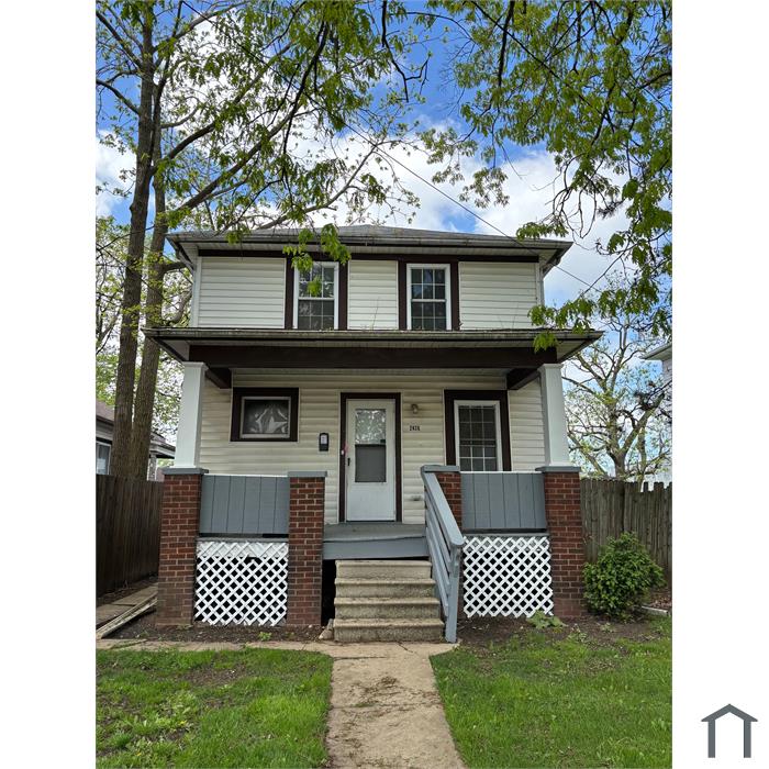 2828 Apple Ave