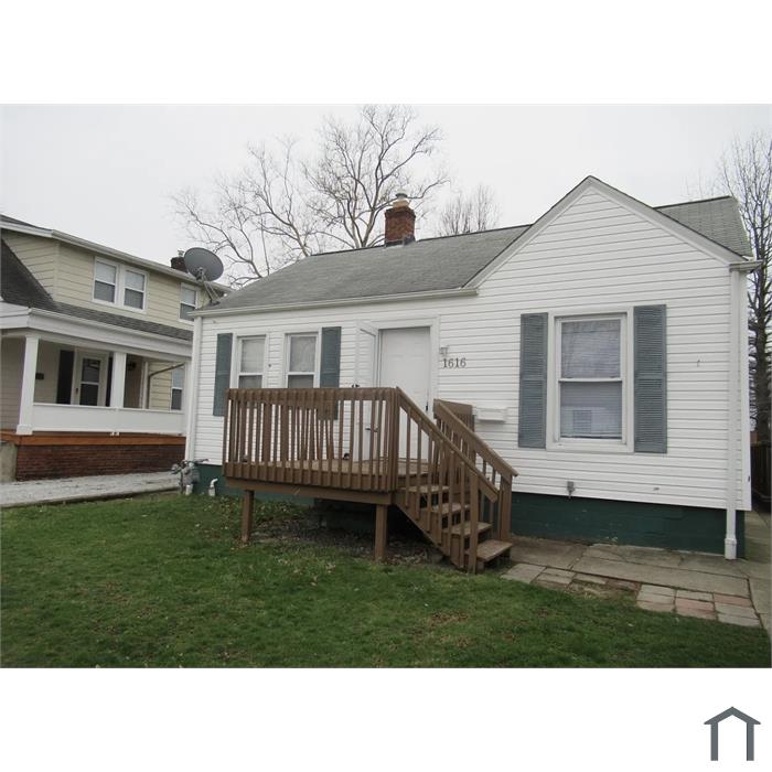 1616 Douglas Rd
