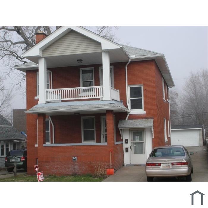 1379 W 95th St