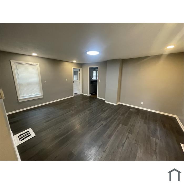 6414 Varian Ave