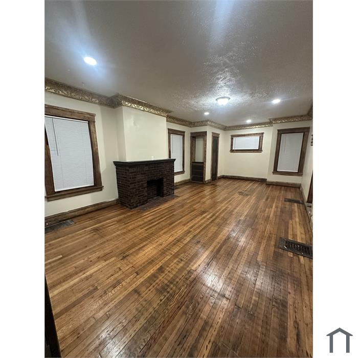 10709 Sprague Ave