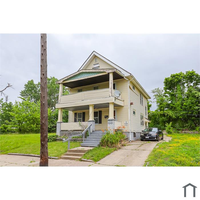 1141 E 148th St