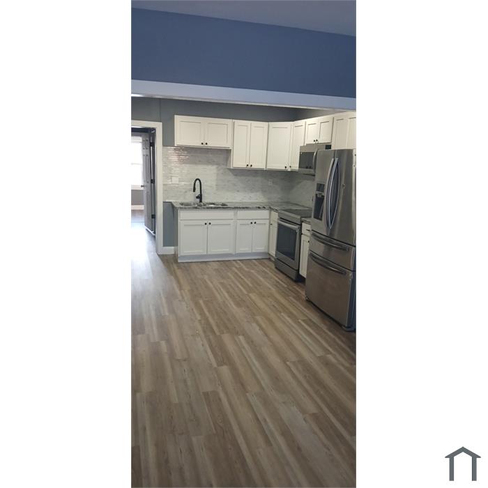 3316 W 100th St