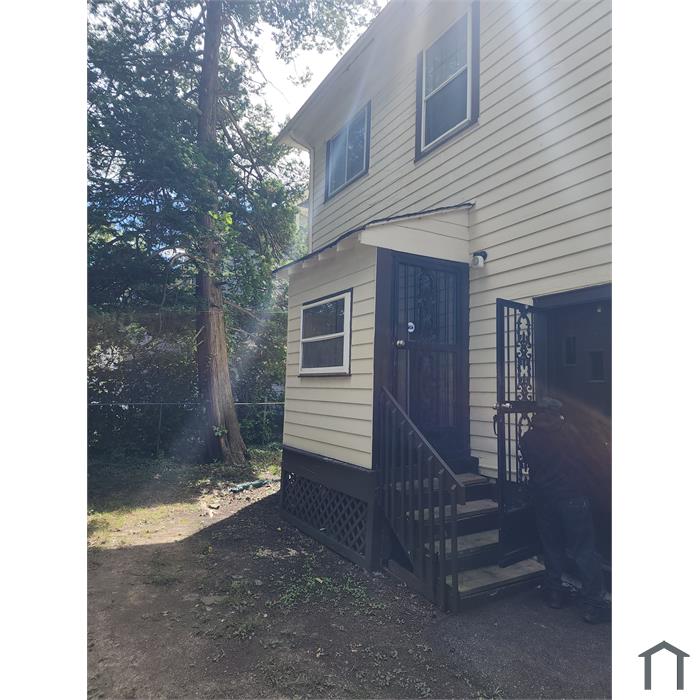 2057 Taylor Rd