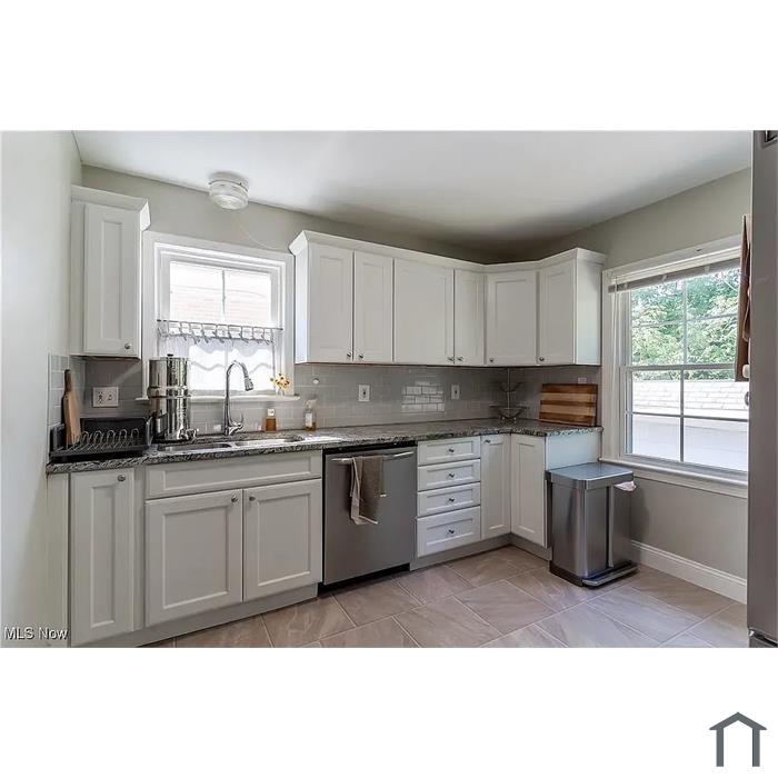 3601 E Scarborough Rd