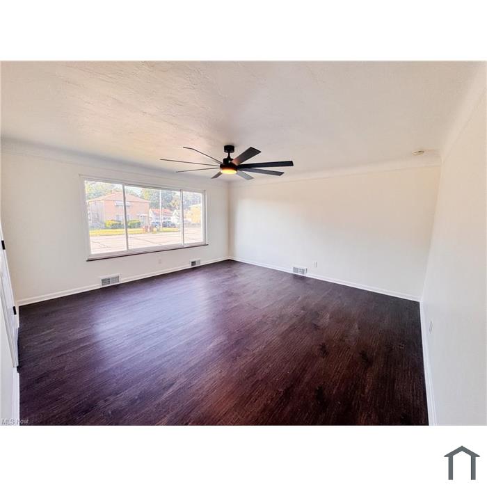2907 Snow Rd