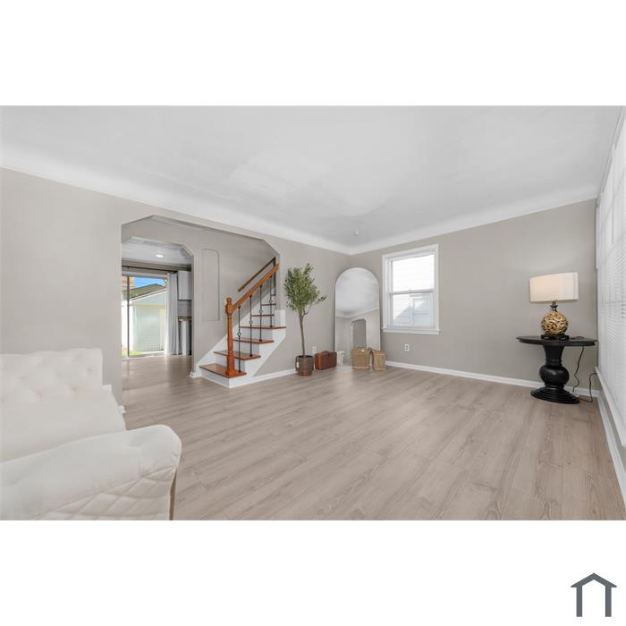18214 Lewis Dr