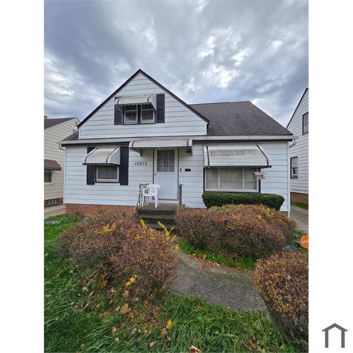 15612 Maplewood Ave