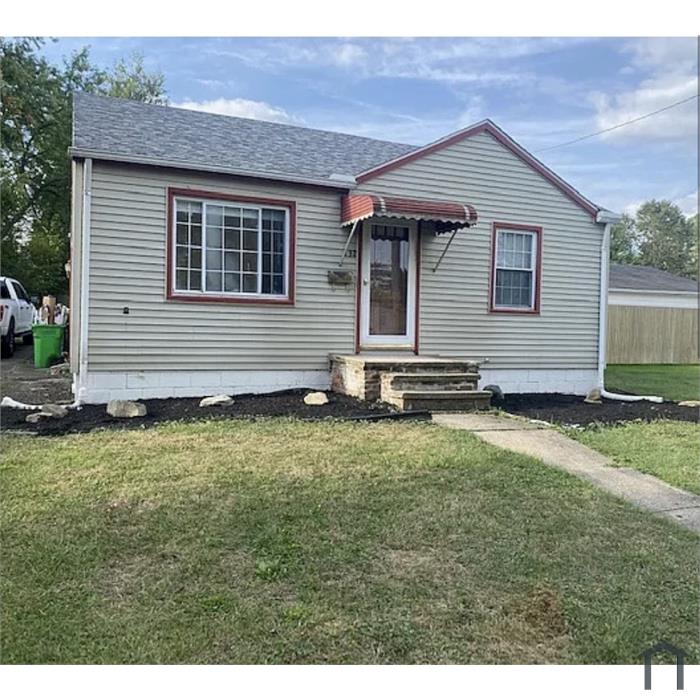 132 Best St