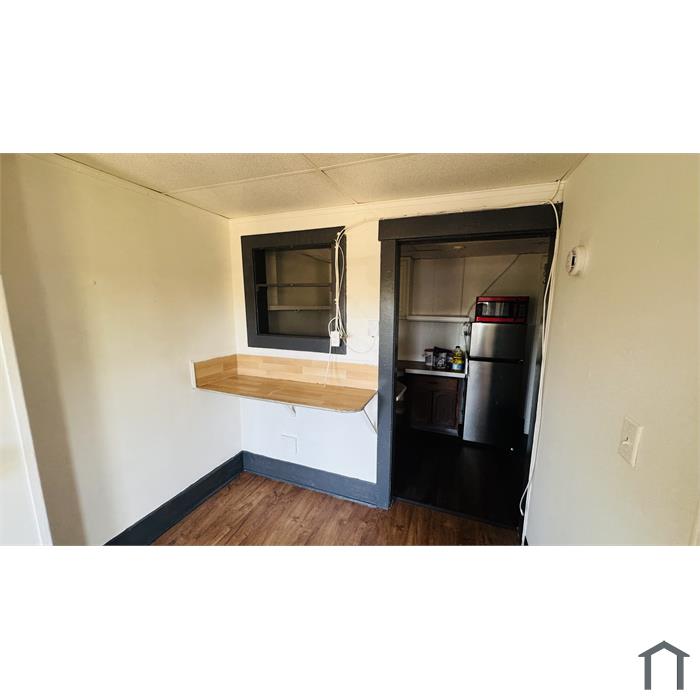 247 1/2 W Main St. 