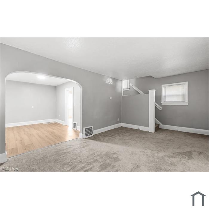 198 Lake St