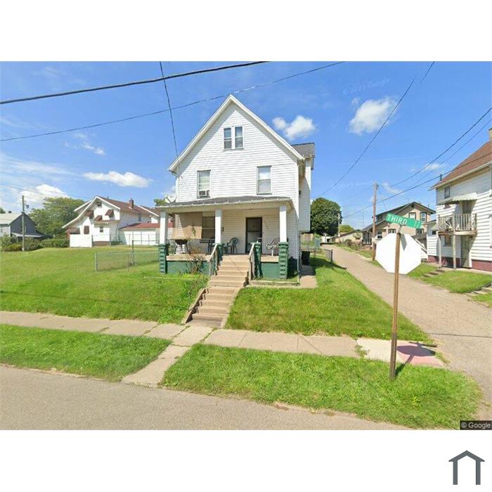 2045 3rd St SE