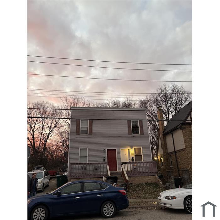 2915 Ashland Ave