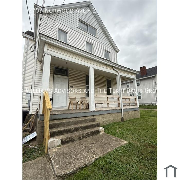 2757 Norwood Ave
