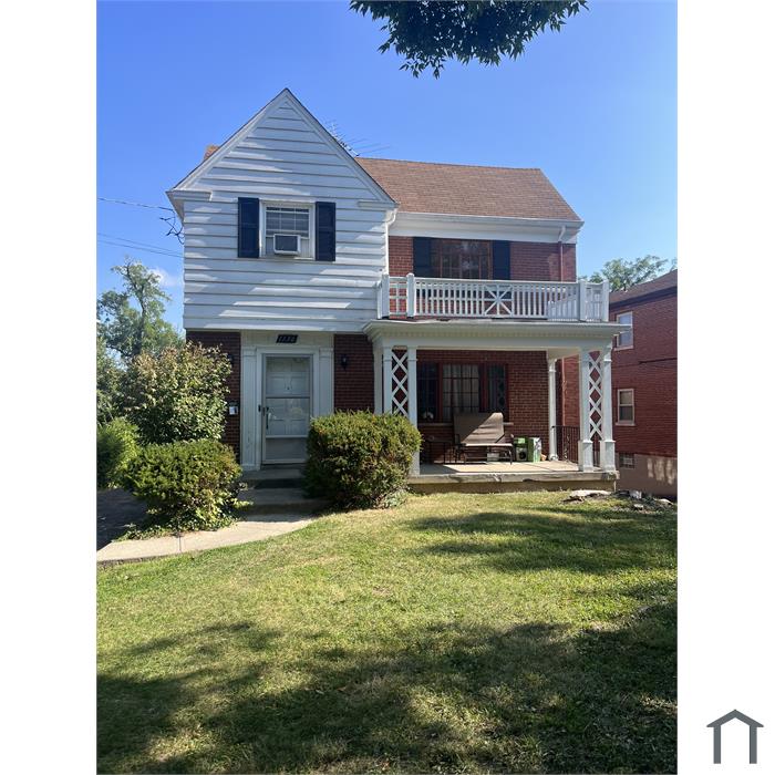 1136 Clearbrook Dr