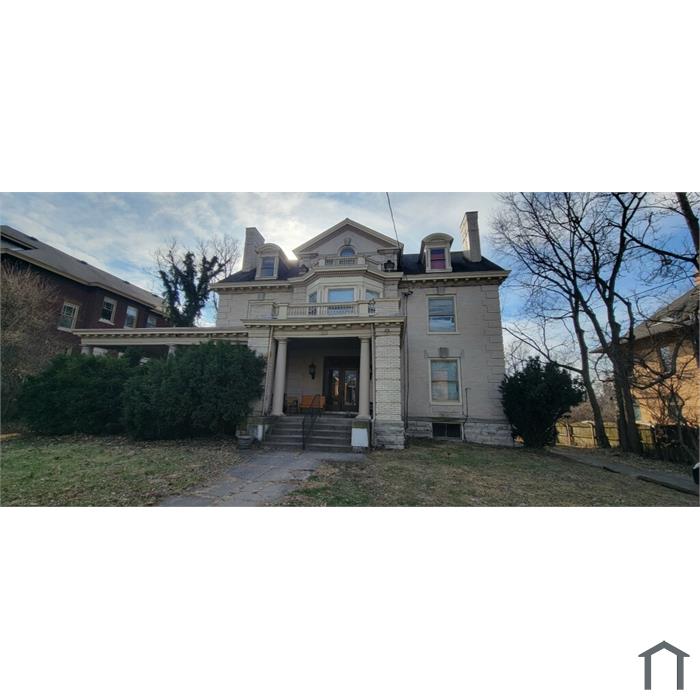 925 Marion Ave