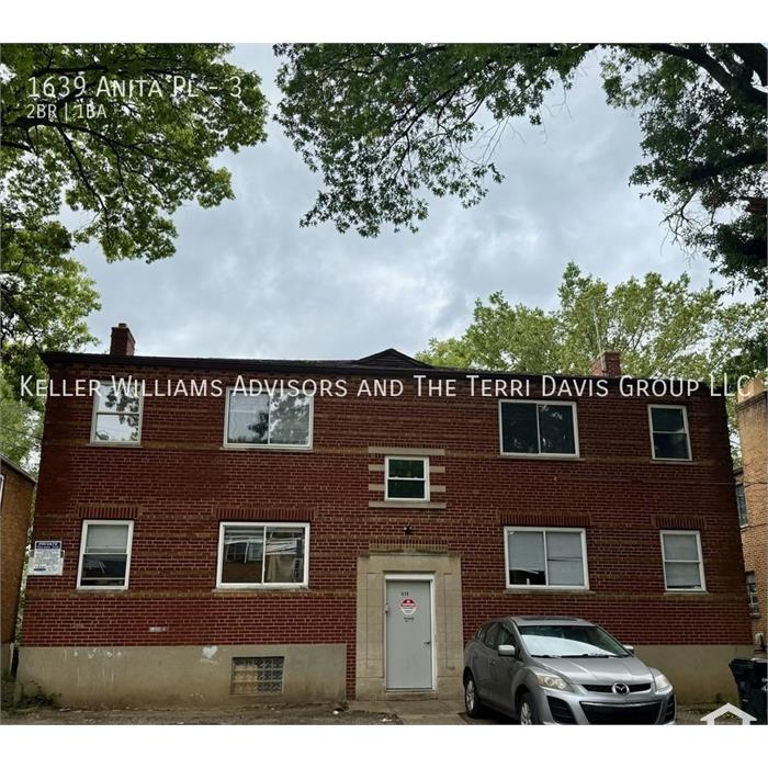 1639 Anita Pl
