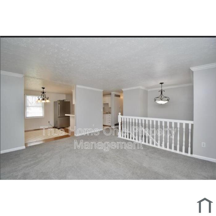 2946 Windsong Dr