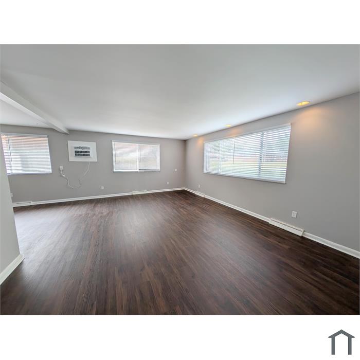 110 Cromwell Pl