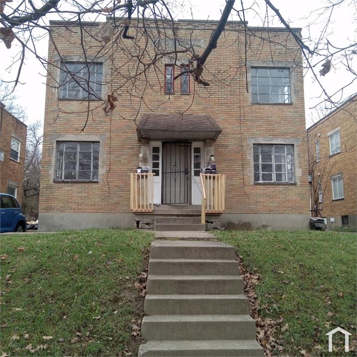 2241 Emerson Ave