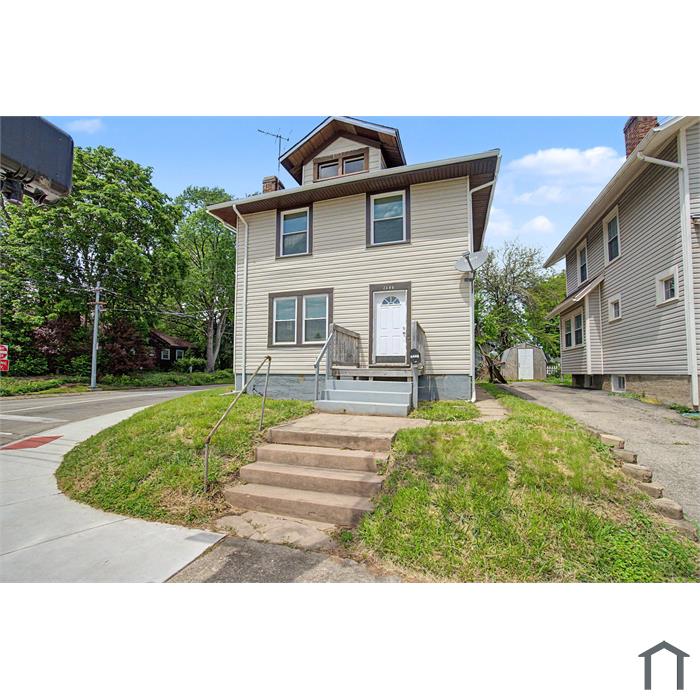 2600 Wayne Ave