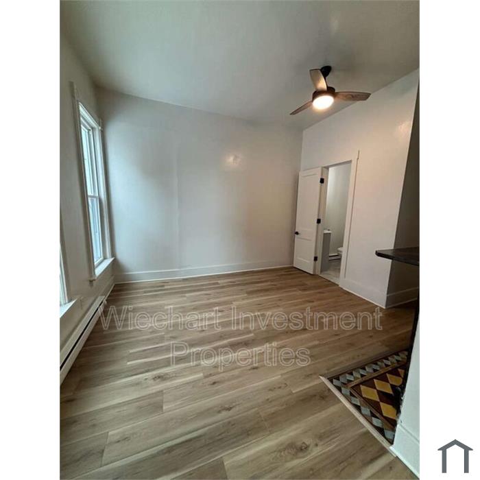 307 E Auglaize St