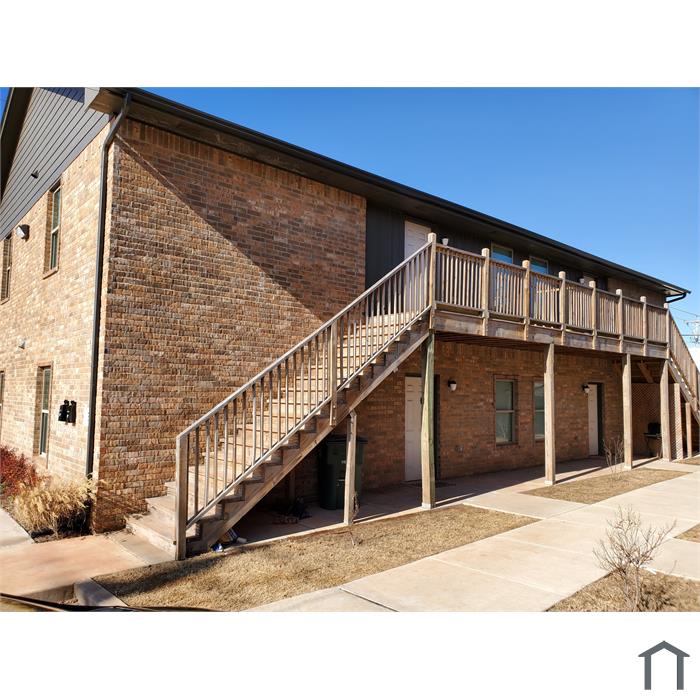 37 W Thatcher St