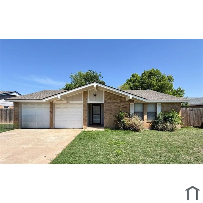1071 Castlebury Mansion