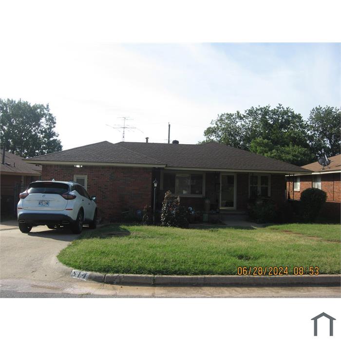 814 Marilyn St