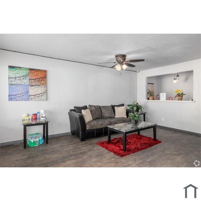 SOUTH SHORE APARTEMENTS