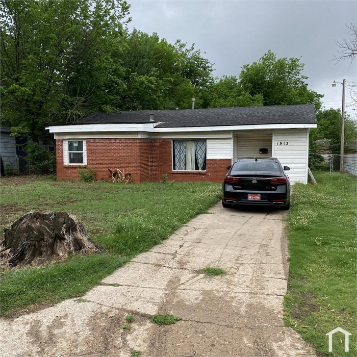 1913 Elm Dr