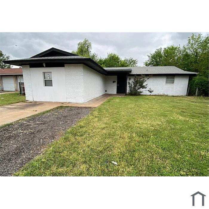 1433 Alan Ln