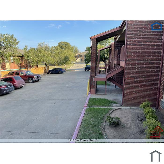 1912 SW D Ave