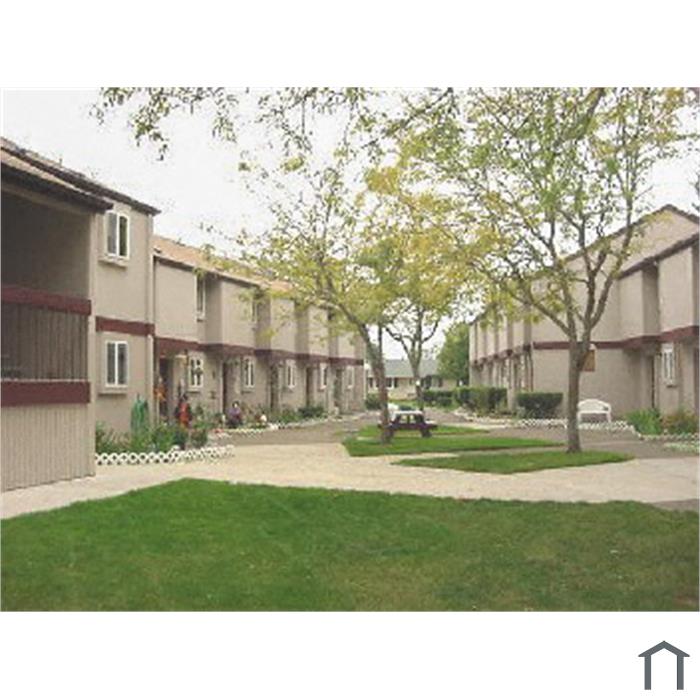 Camas Apartments