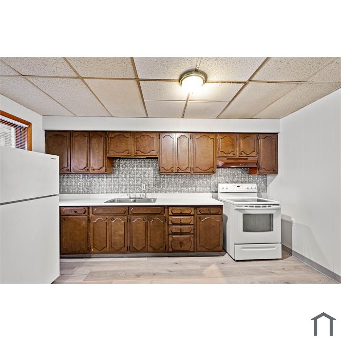 412 Mill St