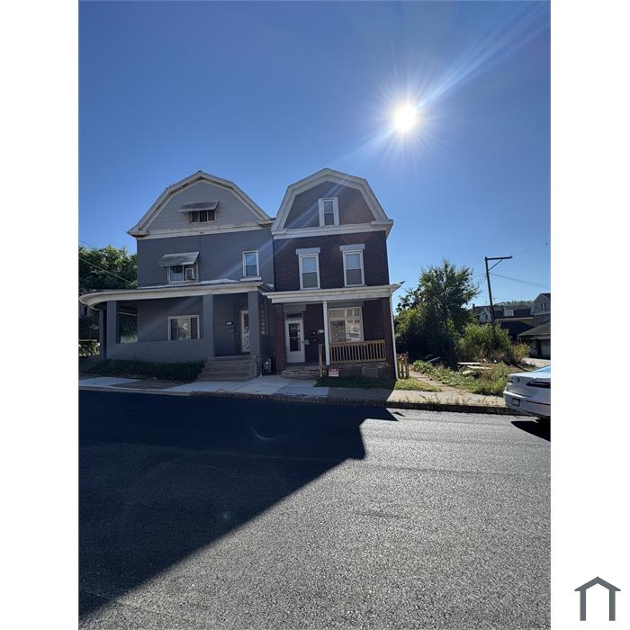 612 Main St